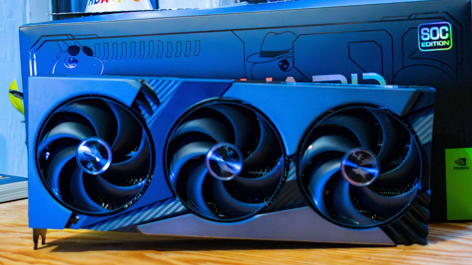 RTX 5070 TI 사진 2