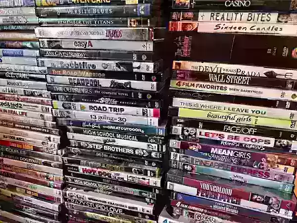 Dos DVD que muestran signos de descomposición.